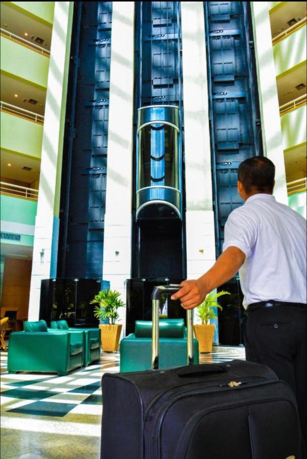 Flat No Tropical Executive Hotel Manaus Exterior photo
